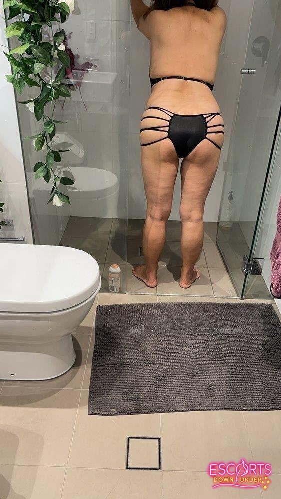 Asian milf, Granville — photo 3