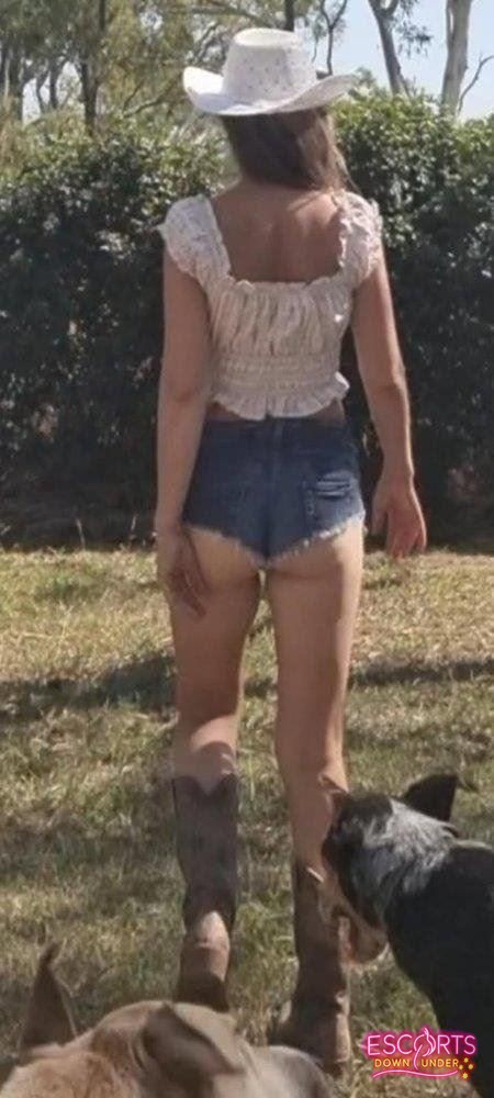Becky Aussie Country Lass, Warwick
