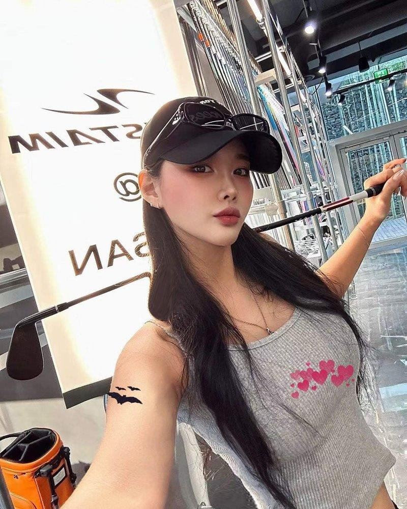 LIC K ME X X, Mascot — photo 9