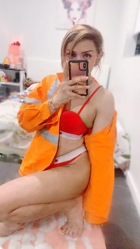 GRACE Stunning TS with HUNG, Merrylands — photo 3