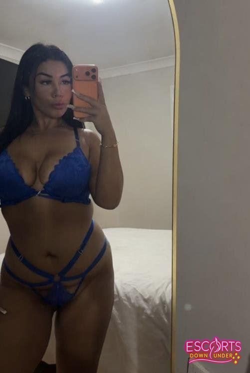 Isabellaaaxx, Mascot — photo 9
