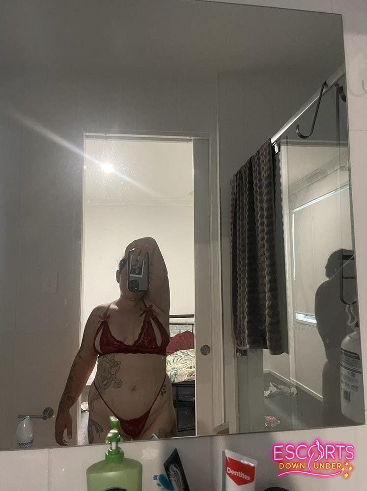 Amber Sexy Milf, Coopers Plains — photo 5
