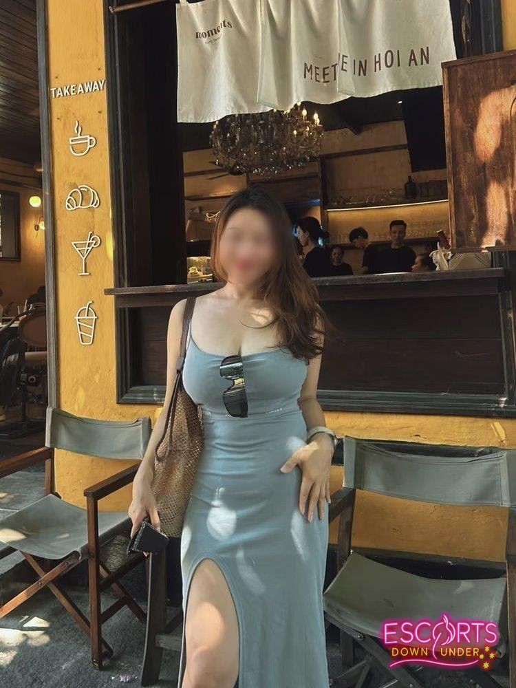Nuru massage girl Luna, Goodna — photo 5