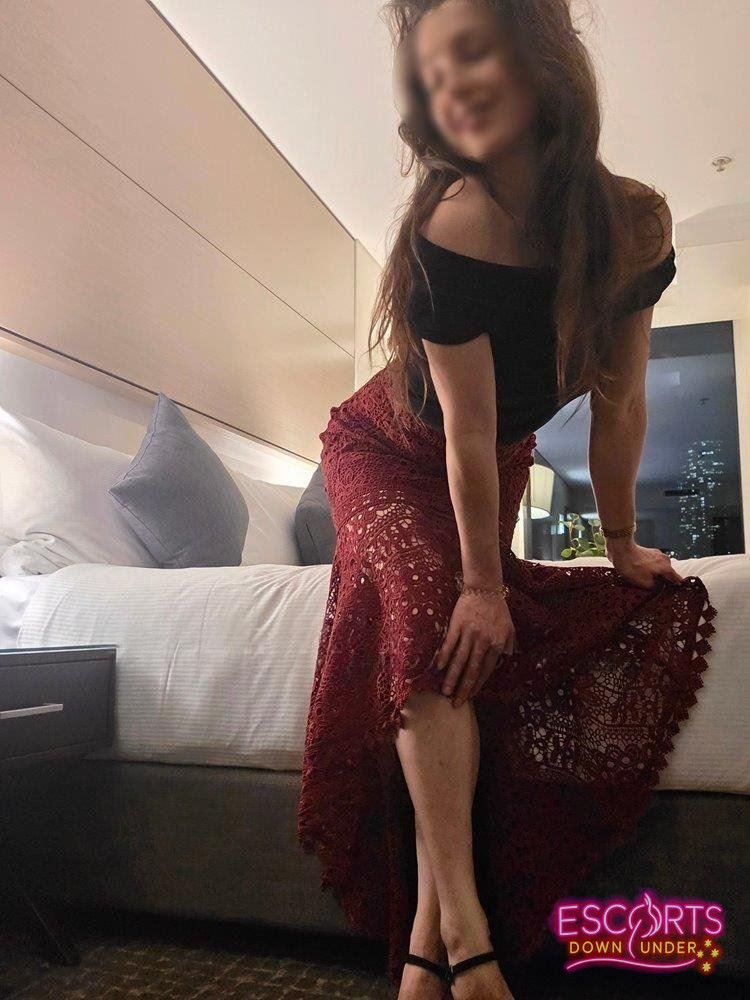 Ana Rosa, Gold Coast