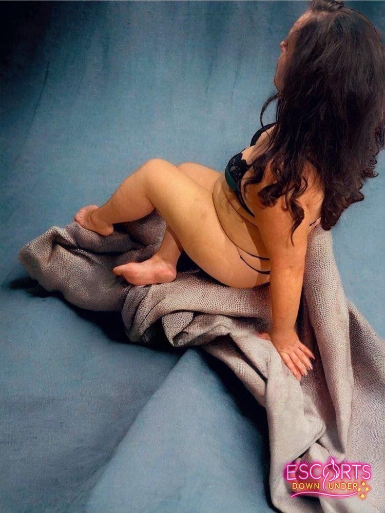 Nikki sexy curvy milf, Melbourne CBD — photo 5