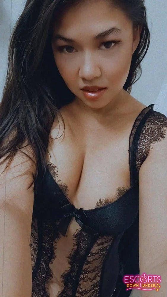 TOURING THREESOME 2 GALS U REAL LESBIAN THREESOME, Parramatta — photo 4