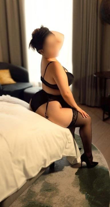 Perths Finest Brunette Escort, Crawley — photo 2
