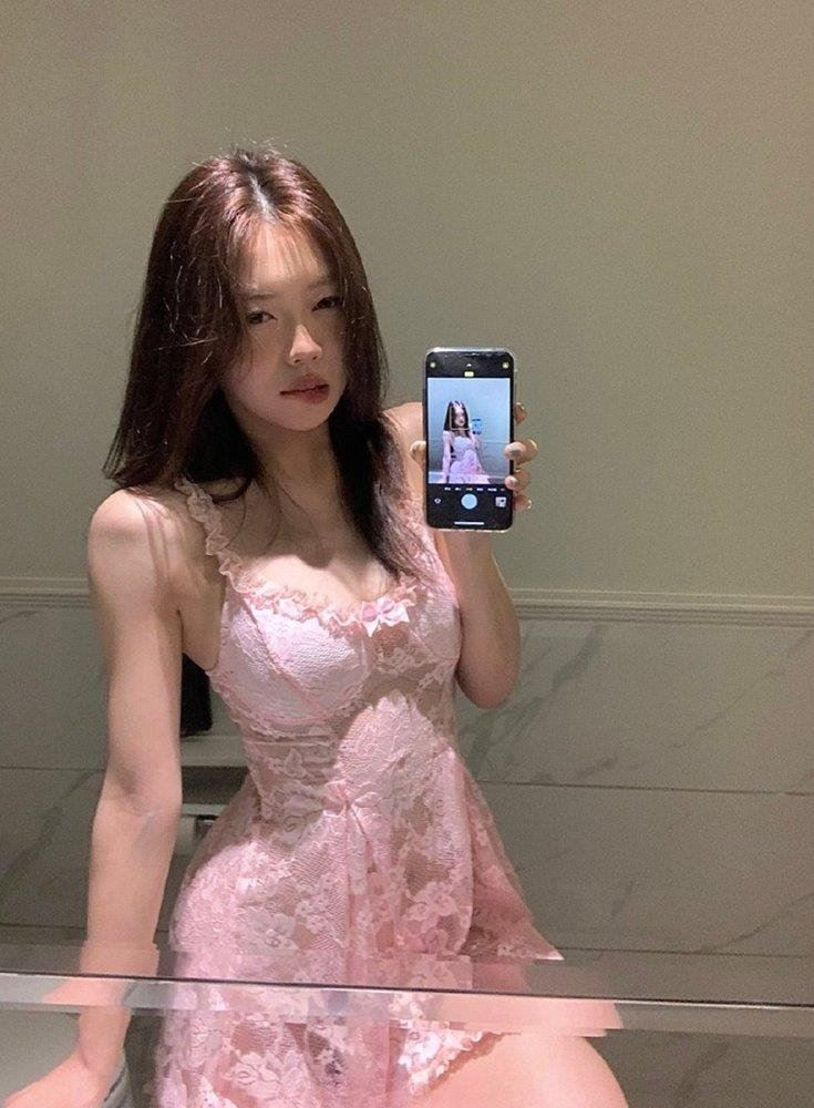 Pinky Sexy Gal, Biggera Waters