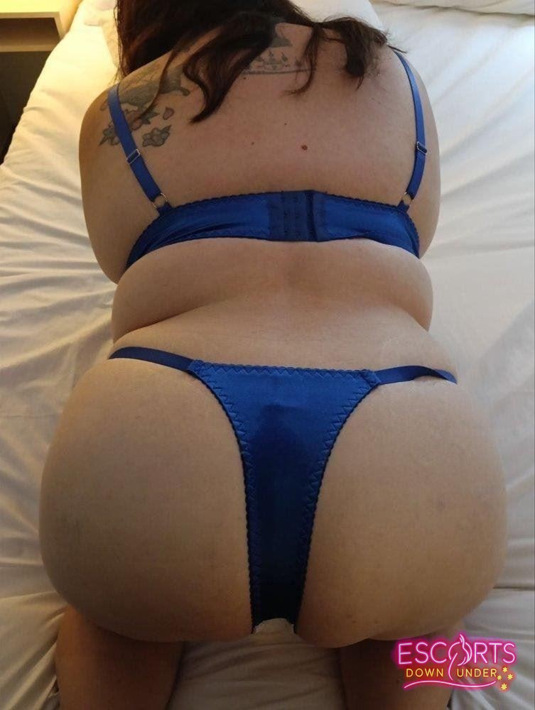 Poppin Curvy, Kanwal — photo 4