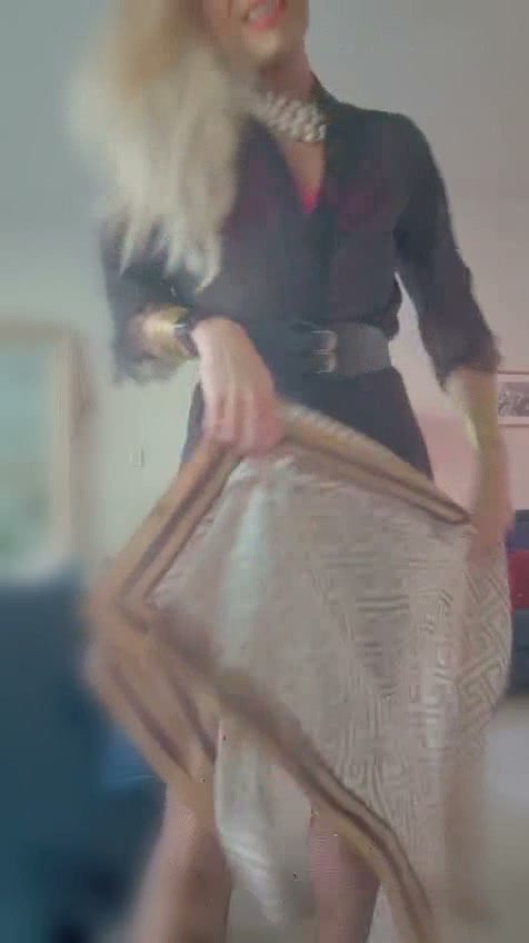 CD Samantha XXL, Mascot — photo 8