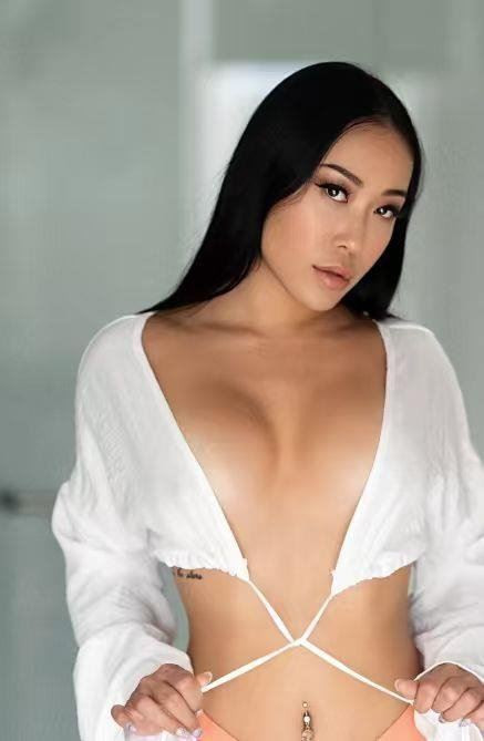 AVAILABLE NOW BDSM 19 yrs, Parramatta — photo 2