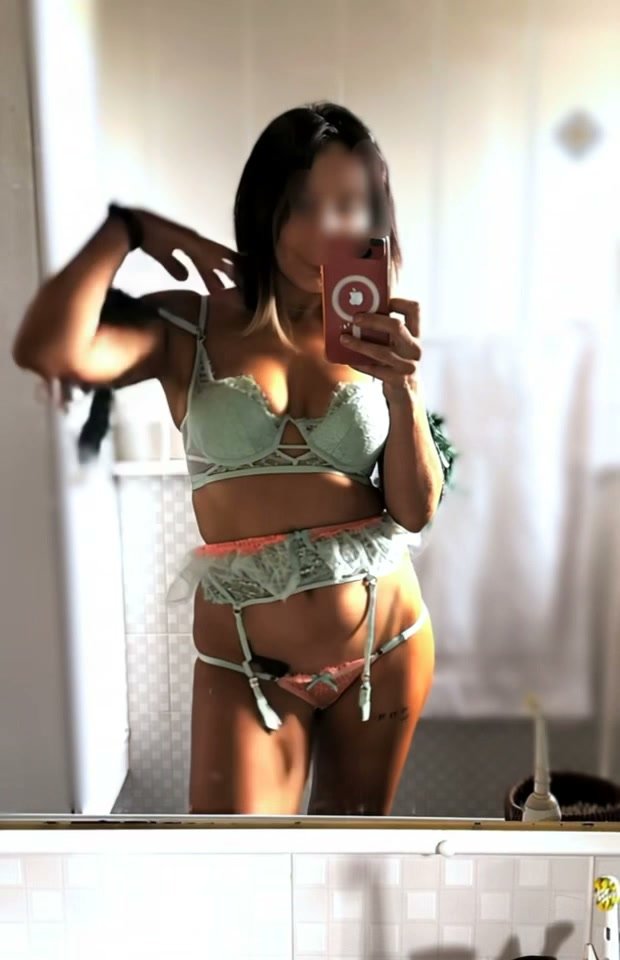 Sophia Fox PEGGING, Cairns CBD — photo 14