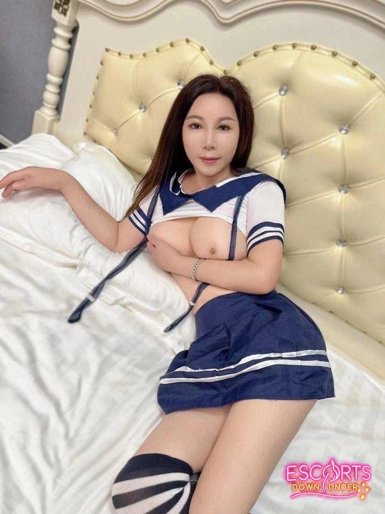 Kinky Sophie, Mount Hawthorn
