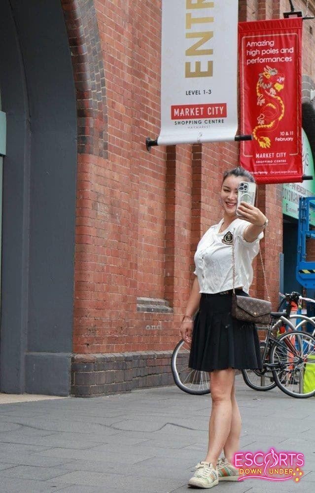 So Sweet, Pyrmont