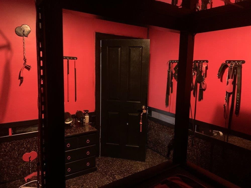 Asian Mistress, Clearview — photo 3