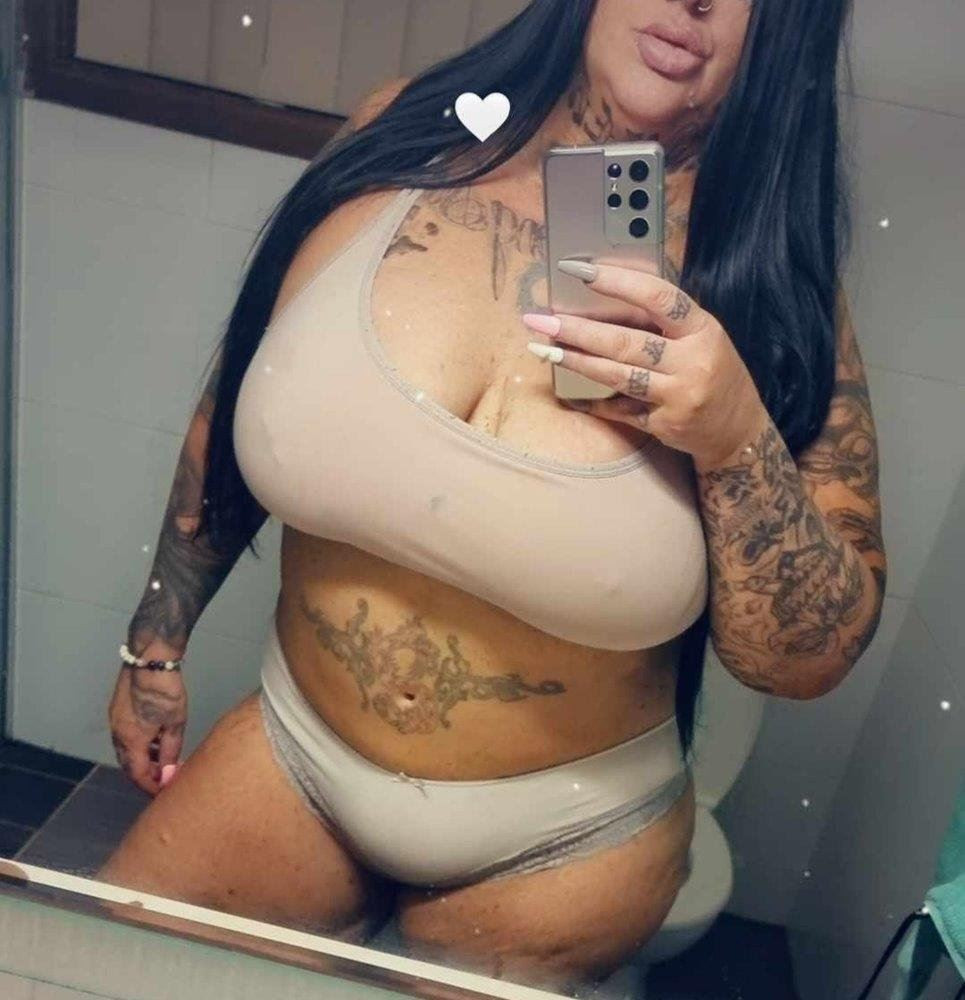Curvyandtatted, Cartwright — photo 5