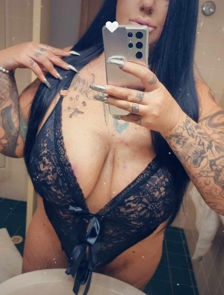 Curvyandtatted, Cartwright — photo 3