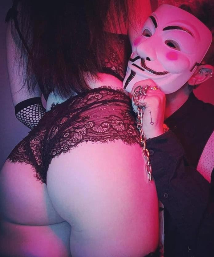 TINY CUTIE DOOR 20 YRS SIZE 7 GIRL 36EE iris, Sydney CBD — photo 4