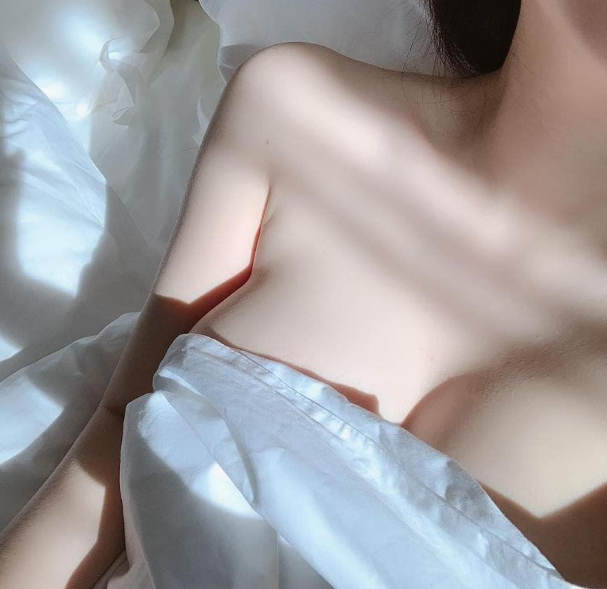 TINY CUTIE DOOR 20 YRS SIZE 7 GIRL 36EE iris, Sydney CBD — photo 5