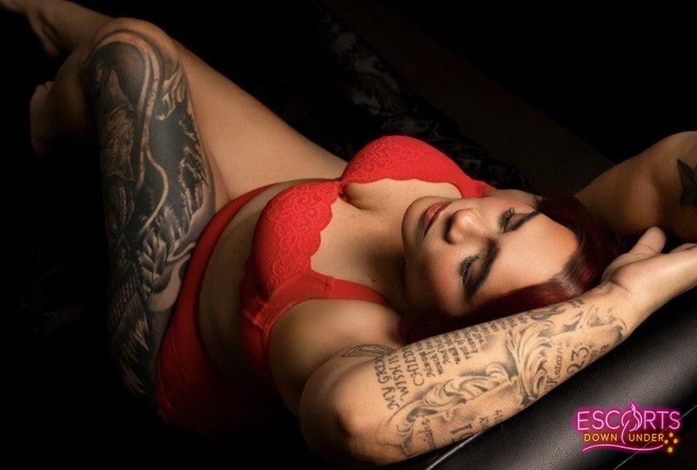 Yasmin Booth, Warner