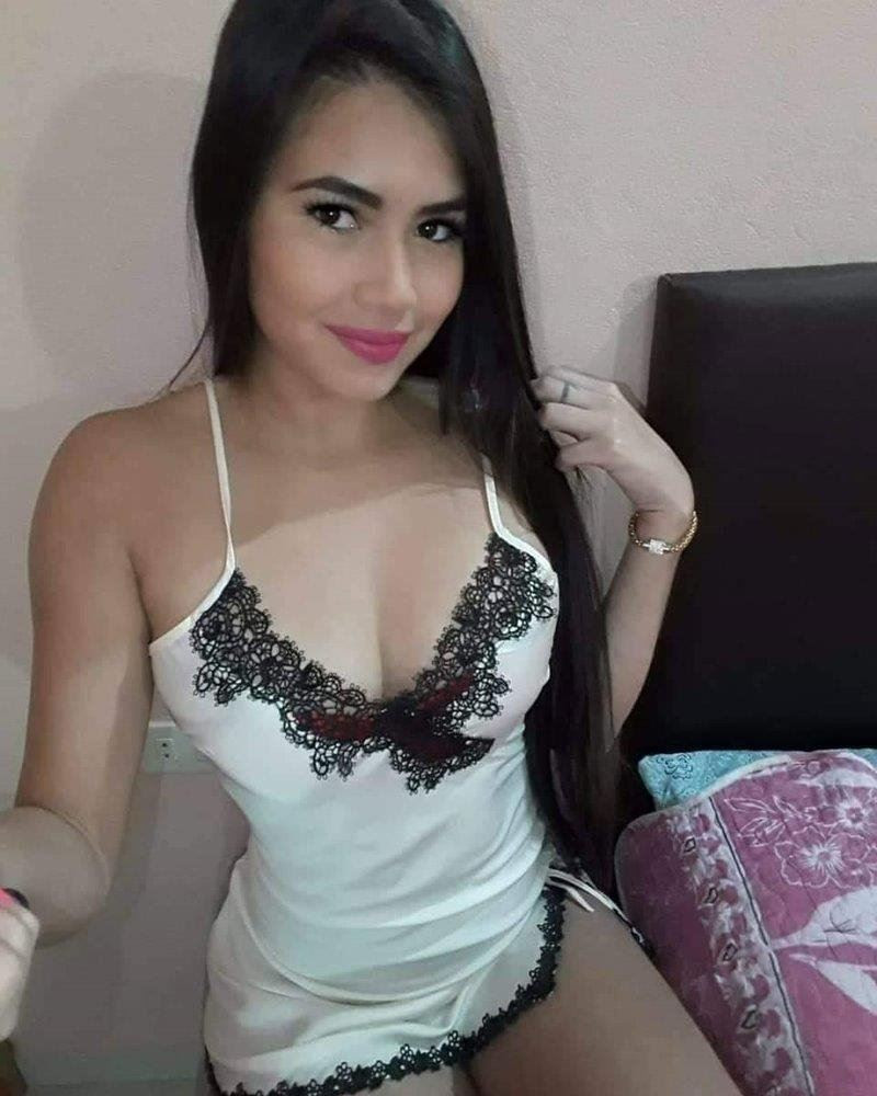 busty girl, Shepparton CBD