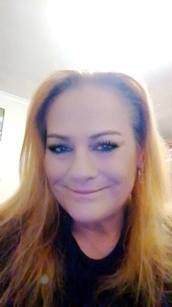 Blonde Babe2670, Oaklands Park — photo 4