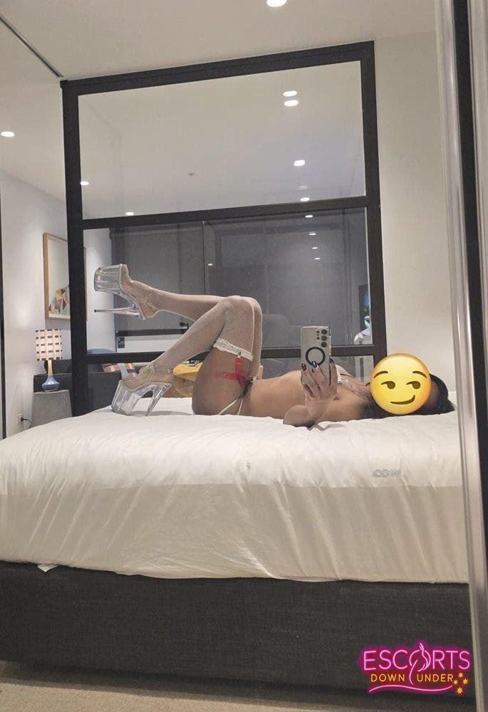 LATIN TRANS GIRL, Glenelg North — photo 6