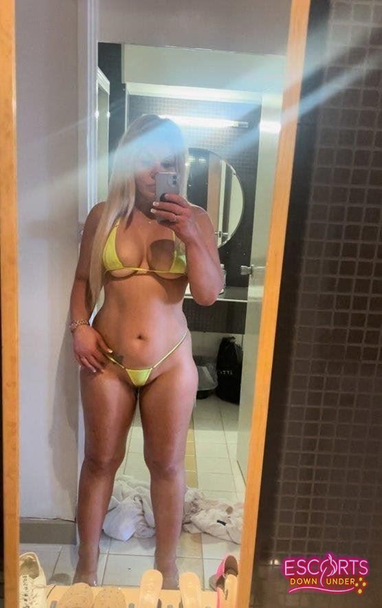 New Fav Phat Ass Blonde, Perth — photo 6